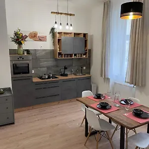 Gesamte Für 4 Personen 8 , Viena Austria